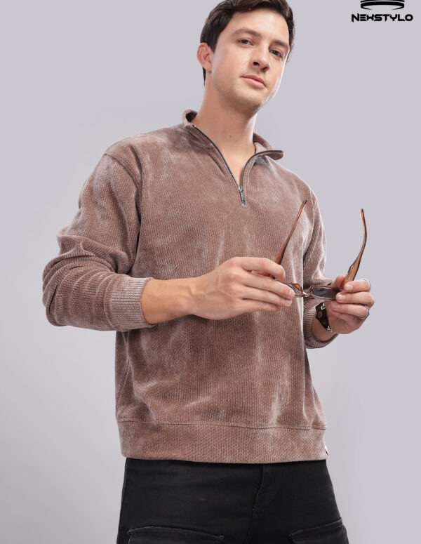 High neck  Brown t-shirt