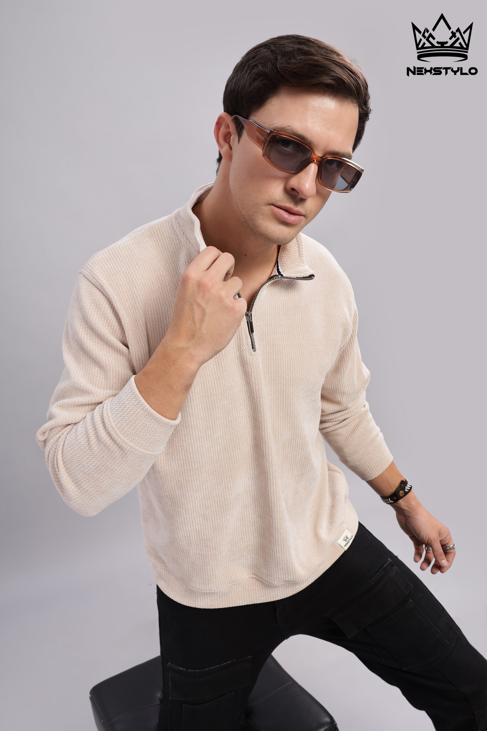 High neck beach t-shirt - Image 2