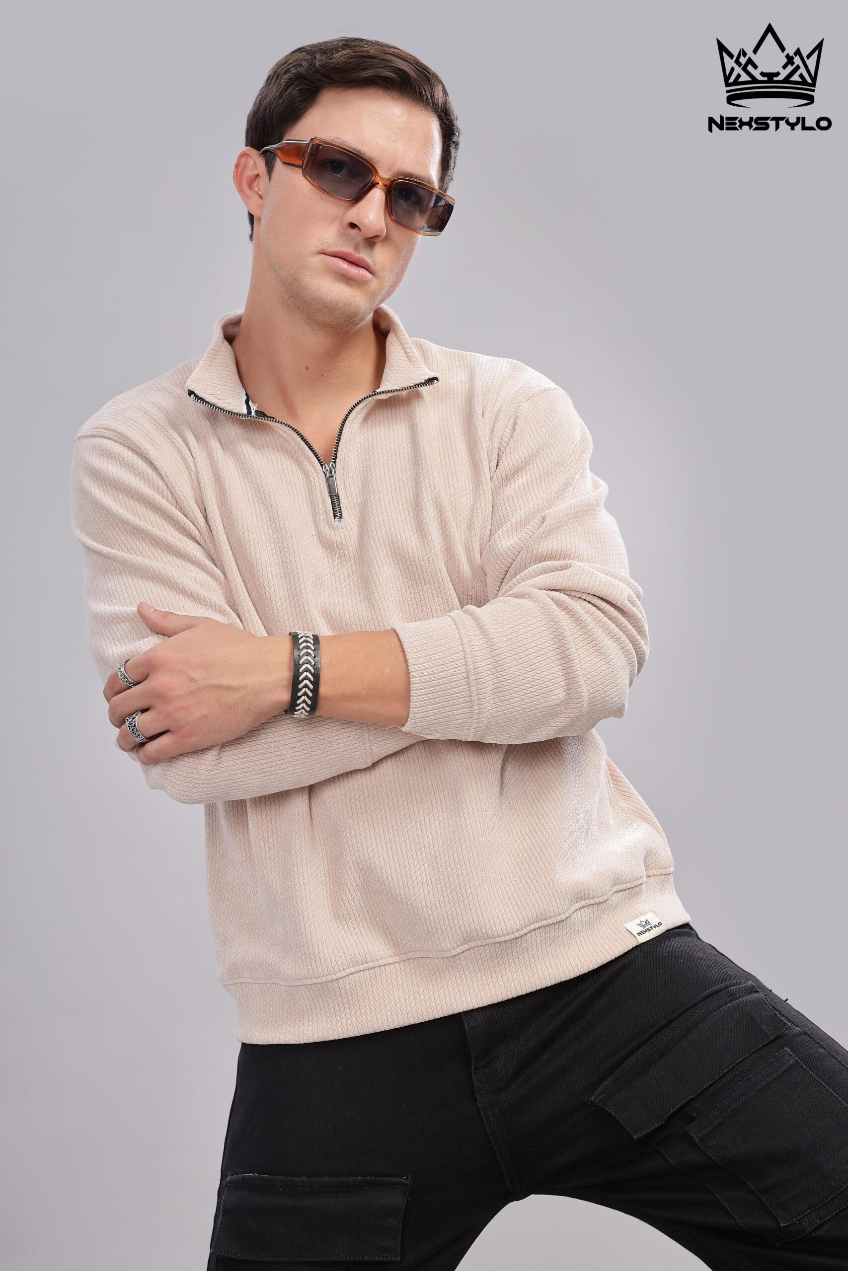 High neck beach t-shirt
