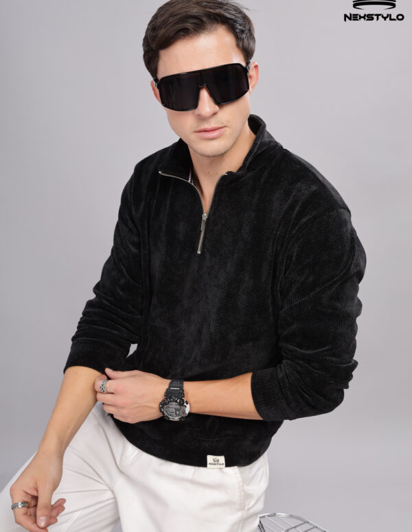 High neck  Black t-shirt