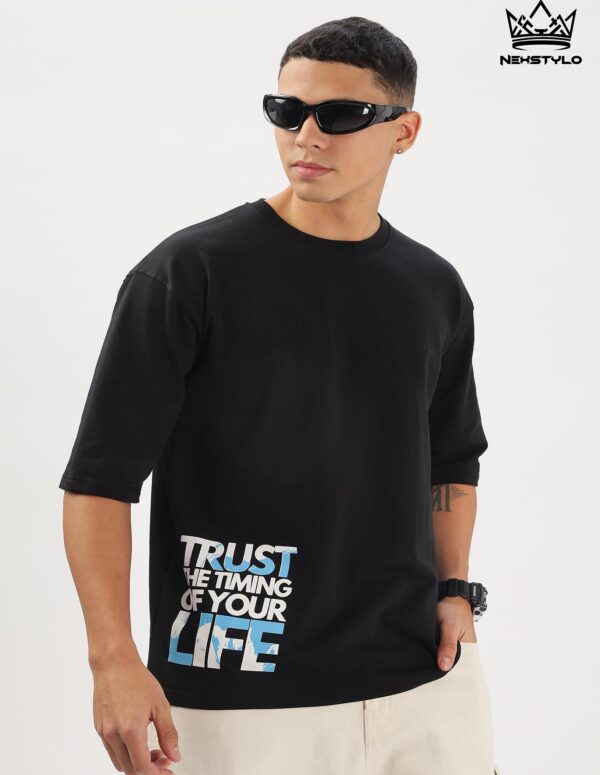 Black oversized T-shirt